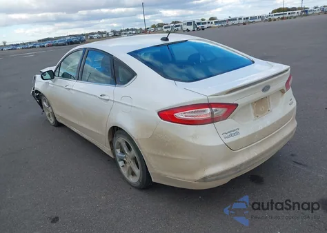 2013 Ford Fusion Se z USA, uszkodzony, nr VIN 3FA6P0HRXDR253069